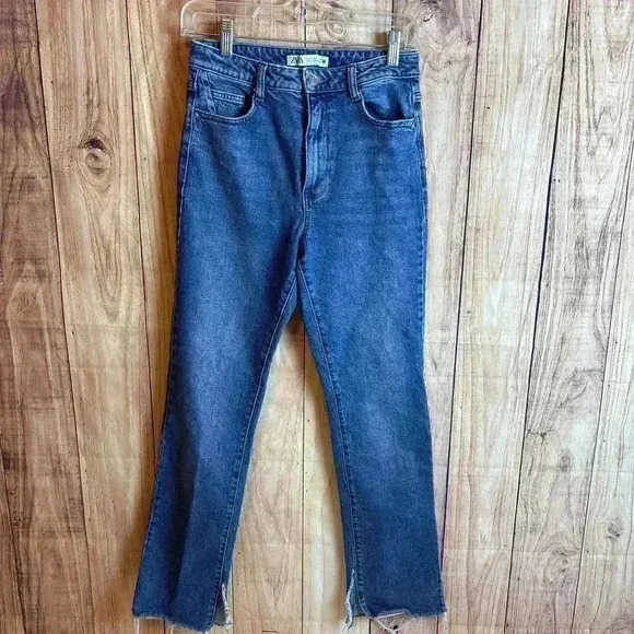 Zara medium wash raw hem straight leg jeans Size US 4 - Picture 2 of 7